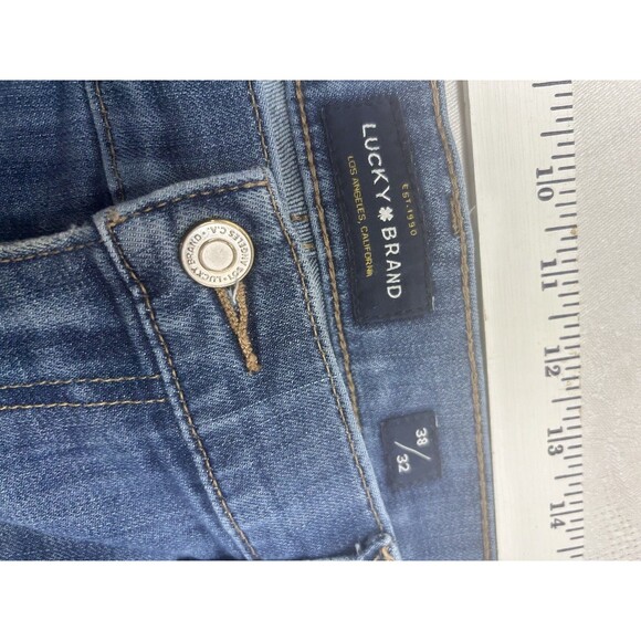 Lucky Brand Jeans Men's 38X32 410 Athletic Straight Leg ACTUAL 40W X29.5L - Picture 5 of 11